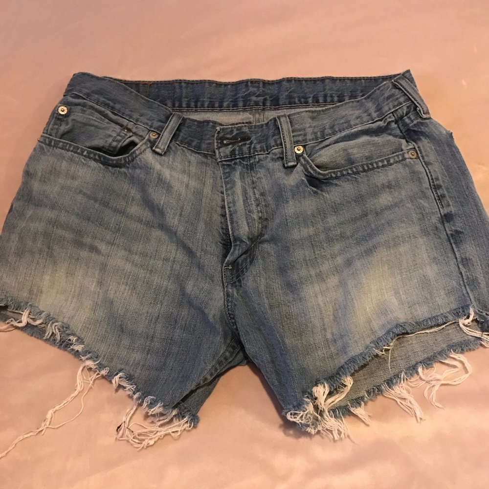 Vintage Levi’s shorts